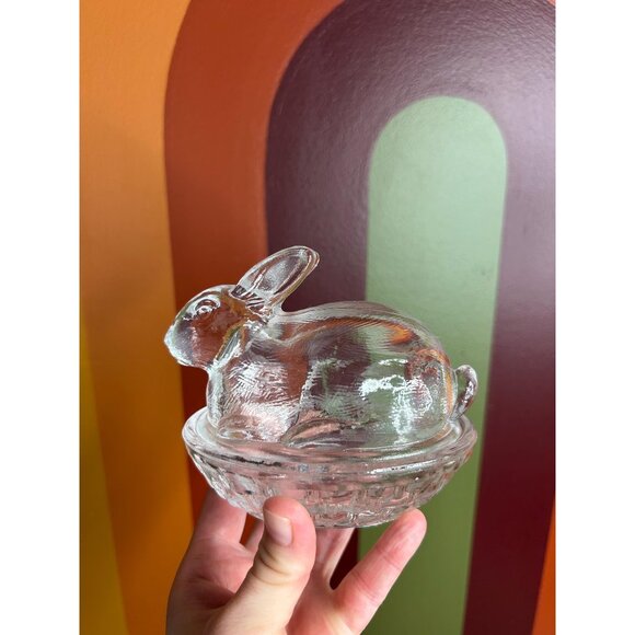 Clear bunny rabbit on a nest BON collectable catch all trinket dish glass - Picture 1 of 7